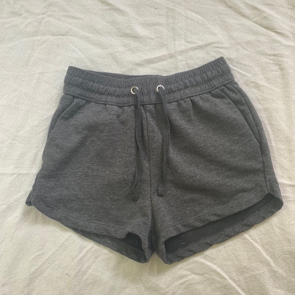 H&M soft shorts gray